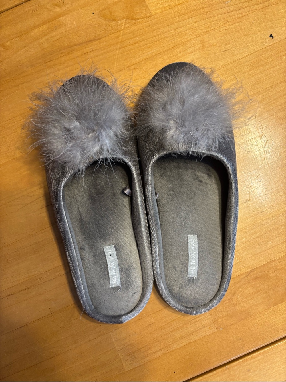 Silver Plush PomPom non-slip Cozy Velvet Memory Foam House Slipper, Ladies Fuzzy